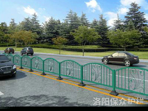 道路隔離欄