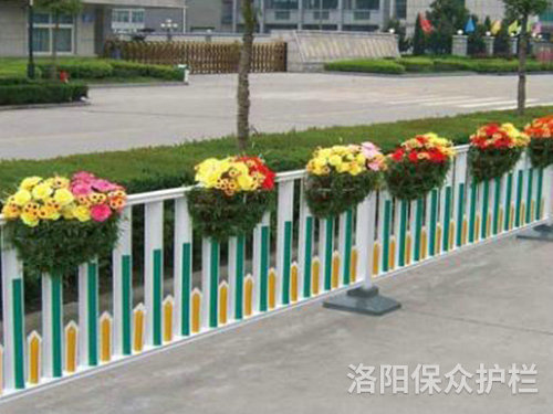 公路護(hù)欄